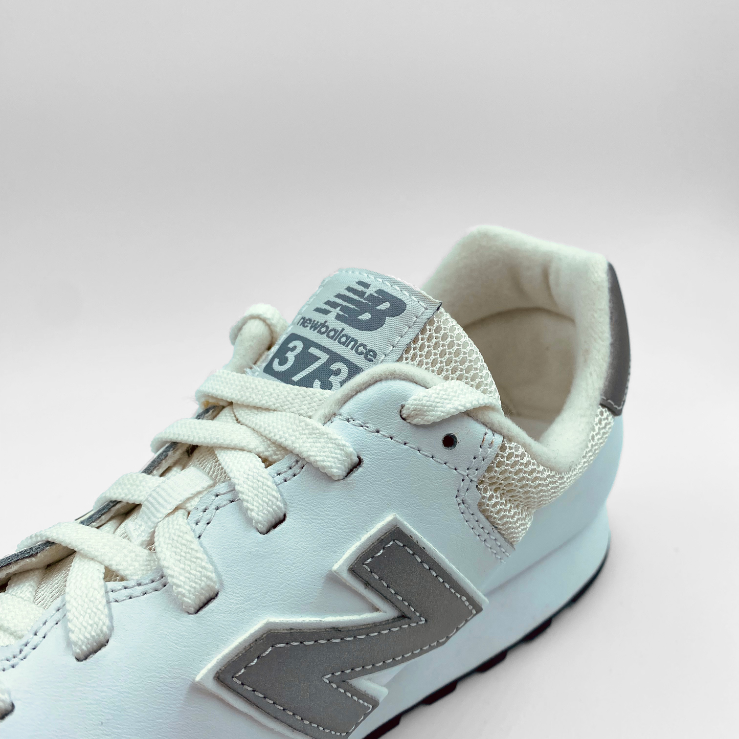 New Balance 373WT