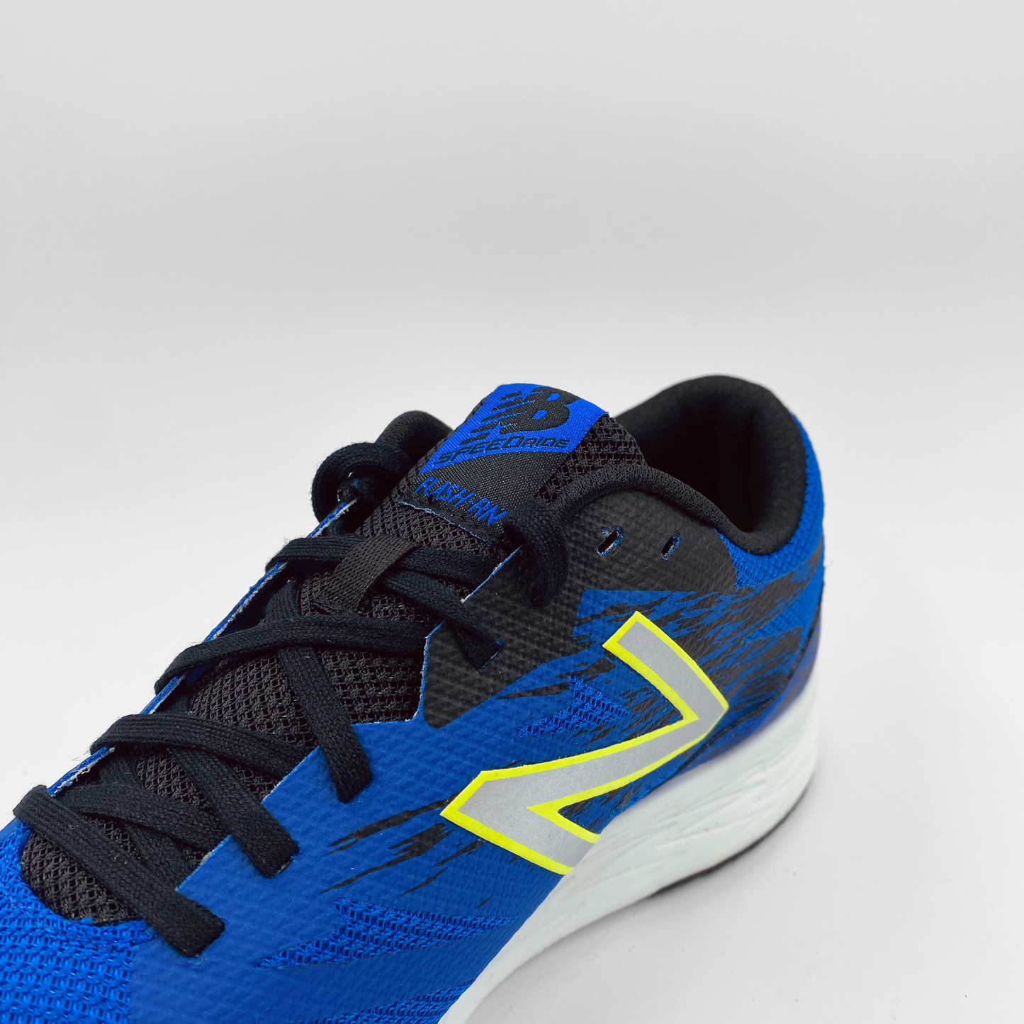 New Balance MFLSHLU1