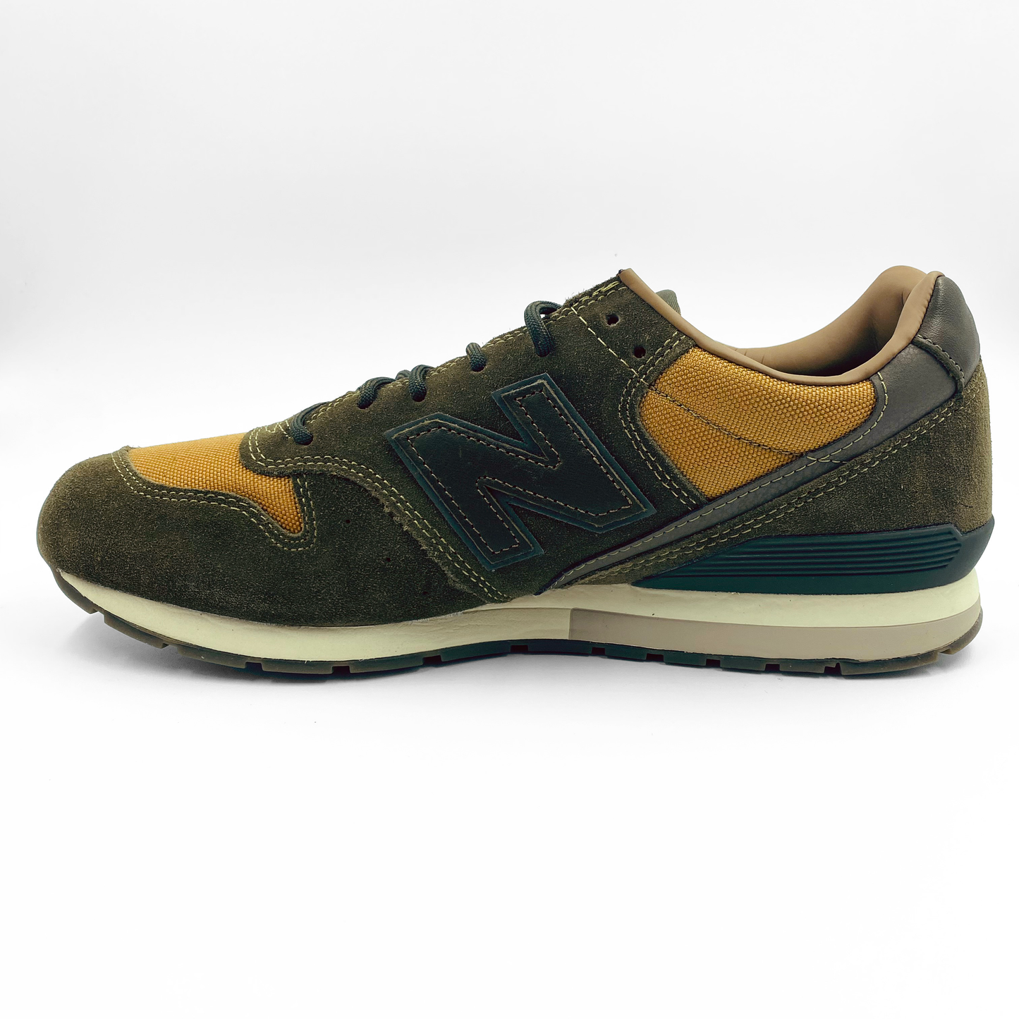 New Balance 996MT