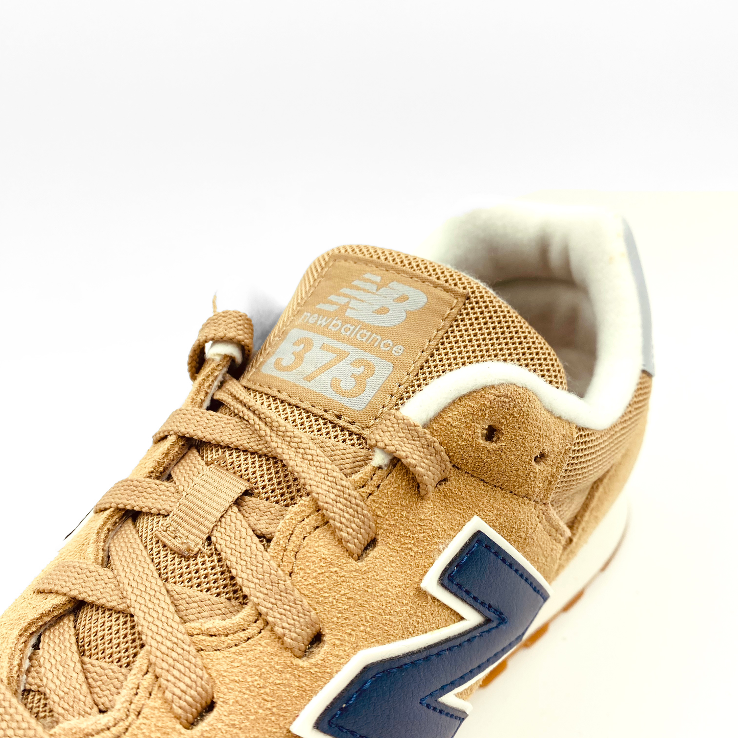 New Balance 373OTO