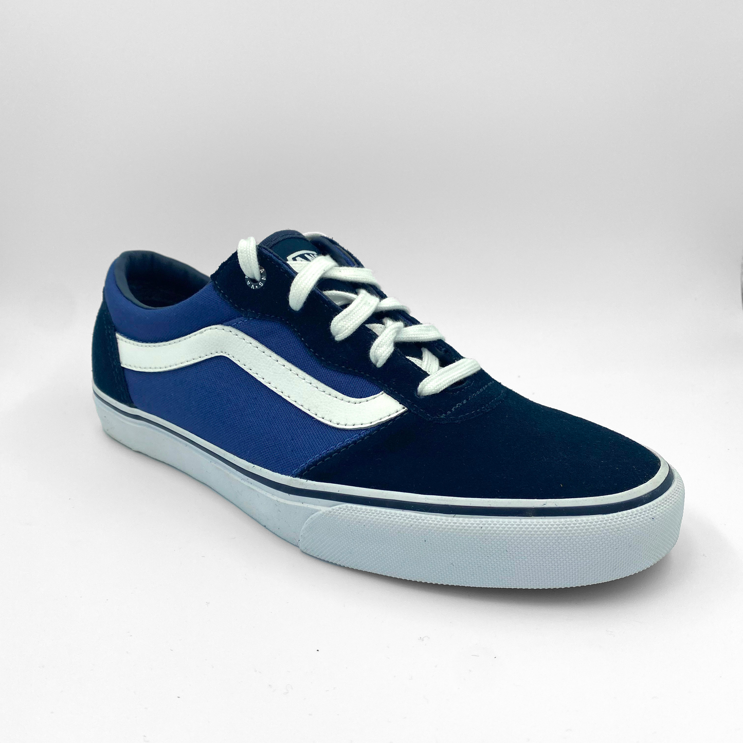 Vans Milton