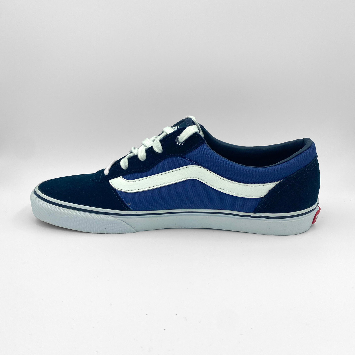 Vans Milton