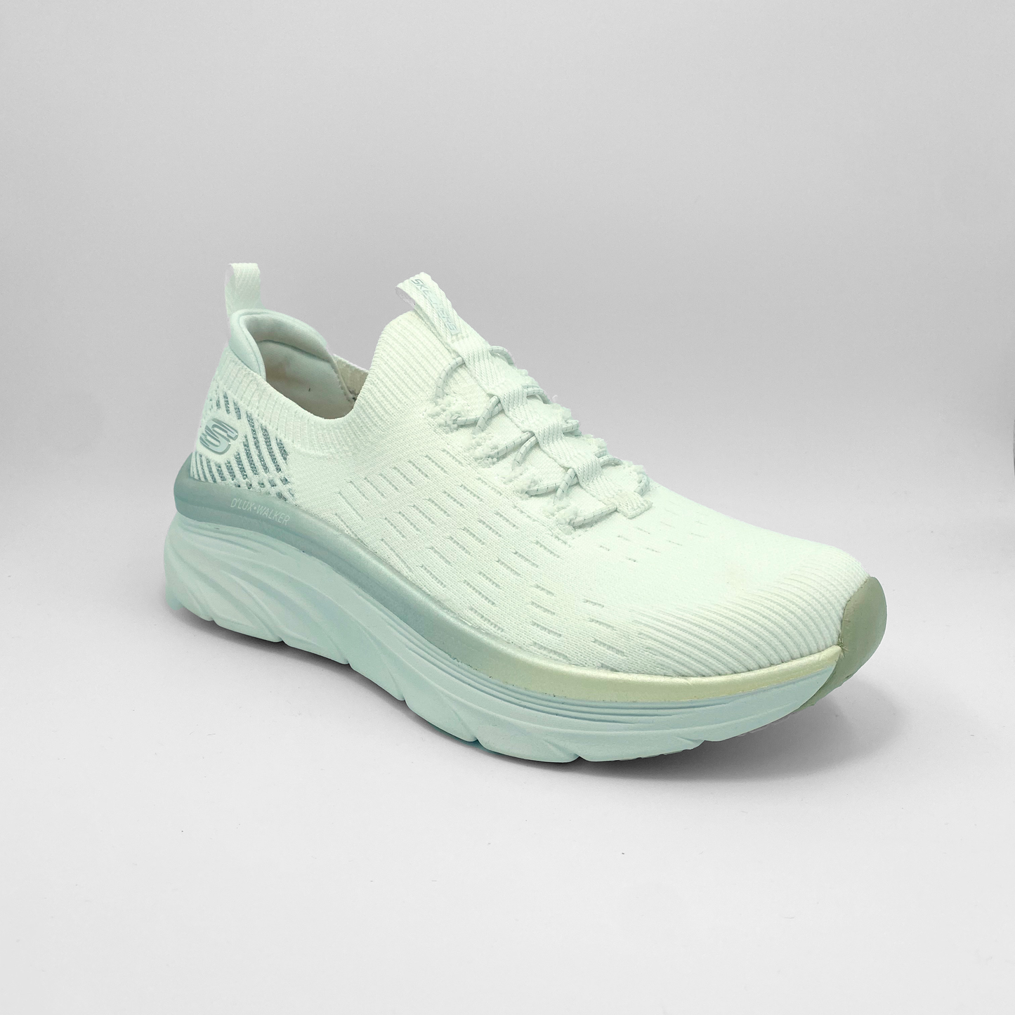 Skechers Relaxed Fit: D'Lux Walker - Let it Glow